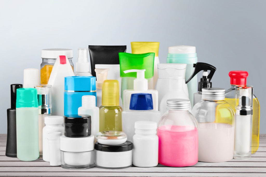 Einige Kosmetik-Produkte mit fragwürdigen Substanzen gefunden. (Bild: Das sind die Krebs-Anzeichen: BillionPhotos.com/fotolia)