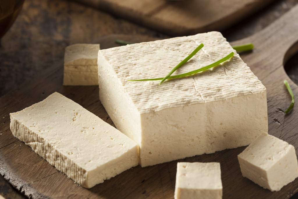 Übermäßig viel Tofu kann Nierensteine fördern. (Bild: Brent Hofacker/fotolia)