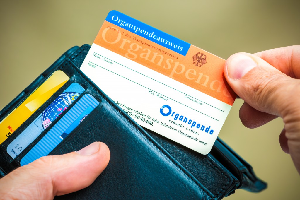 So sieht ein Organspendeausweis aus. Bild: Alexander Raths - fotolia
