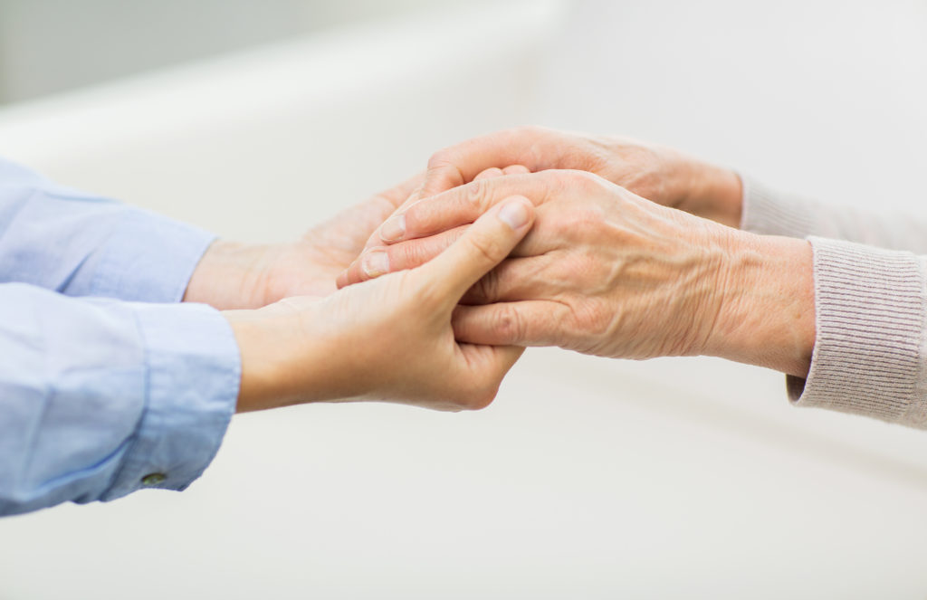 Viele Änderungen der Pflegereform treten bereits ab Januar 2016 in Kraft. (Bild: Syda Productions/fotolia.com)