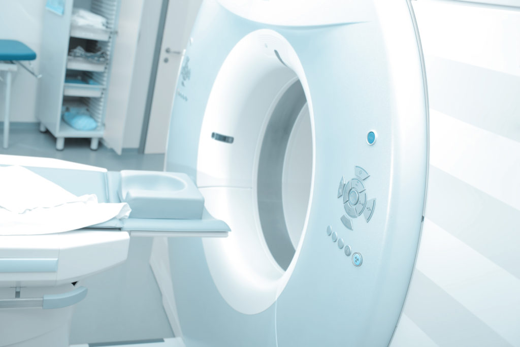 Dank deutlich verbesserter Diagnosemöglichkeiten können Krebserkrankungen heute oftmals schon früh erkannt werden, wodurch die Chancen auf eine erfolgreiche Behandlung steigen. (Bild: sudok1/fotolia.com)