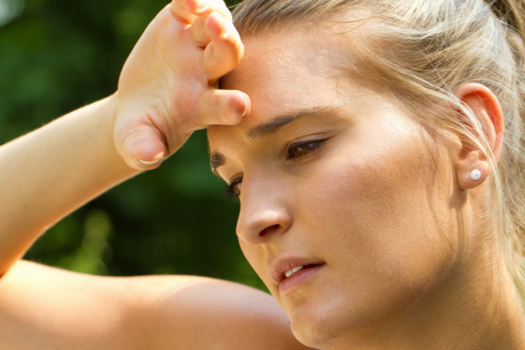 Die Zusammensetzung des Schweißes ermöglicht Rückschlüsse auf die Gesundheit. Schweiß-Sensoren können die Werte in Echtzeit erfassen. (Bild: Jürgen Fälchle/fotolia.com)