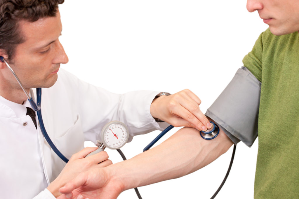 Die Deutschen gehen zu oft zum Arzt. Die Kassenärzte wollen die Besuche in Zukunft besser steuern. Krankenkassen stehen den Plänen skeptisch gegenüber. (Bild: eyetronic/fotolia.com)