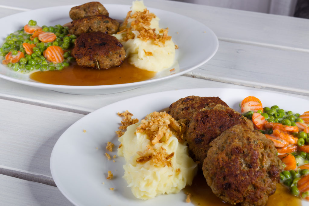 Das NDR-Verbrauchermagazin "Markt" hat mehrere Menüs von Lieferdiensten getestet und stellte fest: Essen auf Rädern kann ungesund sein. (Bild: Hildebrandt/fotolia.com)