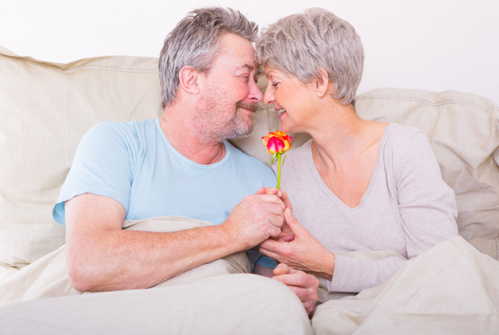 Bei Senioren nimmt das sexuelle Verlangen zwar ab, verschwindet aber nicht ganz. Sex im Alter ist etwas ganz normales. (Bild: drubig-photo/fotolia.com)