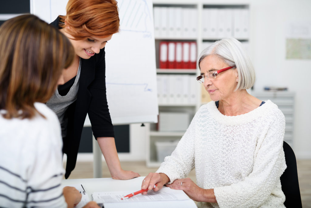 Wissenschaftler fanden heraus, dass unsere Lebenserwartung positiv beeinflusst wird, wenn wir erst später in den Ruhestand gehen. (Bild: contrastwerkstatt/fotolia.com)