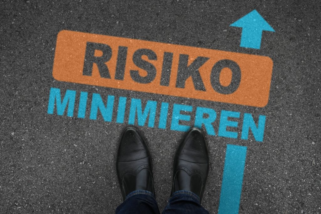 Alten Menschen wird nachgesagt, dass sie allgemein weniger Risiken eingehen. Aber ist diese Aussage auch richtig? Und wenn ja, welche Risiken vermeiden unsere ältern Mitbürger eigentlich? (Bild: WoGi/fotolia.com)