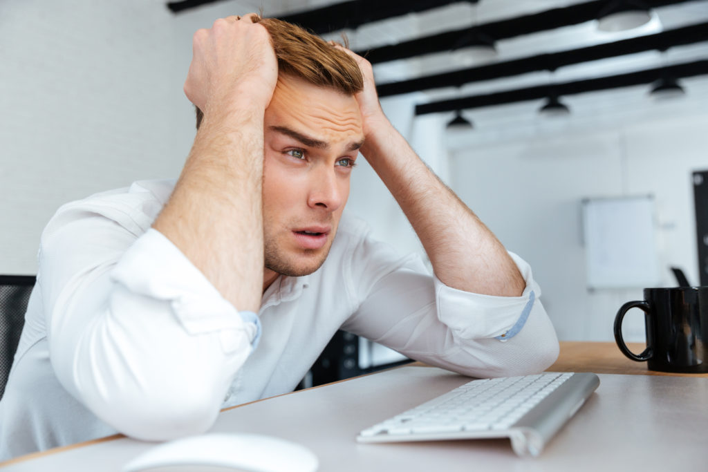 Die Deutschen sitzen laut dem DKV Report zu viel. Bild: Drobot Dean - fotolia