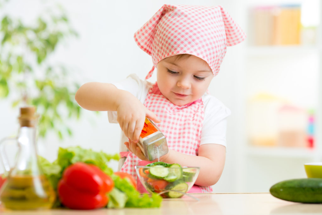 Vegetarische Ernährung für Kinder ist sehr förderlich für die Gesundheit. Bild: Oksana Kuzmina - fotolia