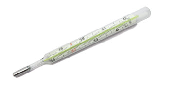 Ab einer Körpertemperatur von 38 Grad wird diese als Fieber bezeichnet. (Bild: Igos/stock.adobe.com)