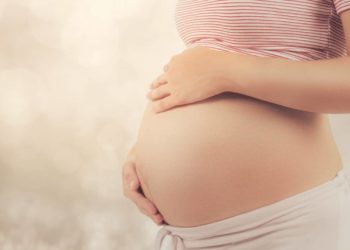 Ein Nierenstau tritt häufig in der Schwangerschaft auf - ohne dass die werdende Mutter etwas davon bemerkt. (Bild: Sondem/fotolia.com)