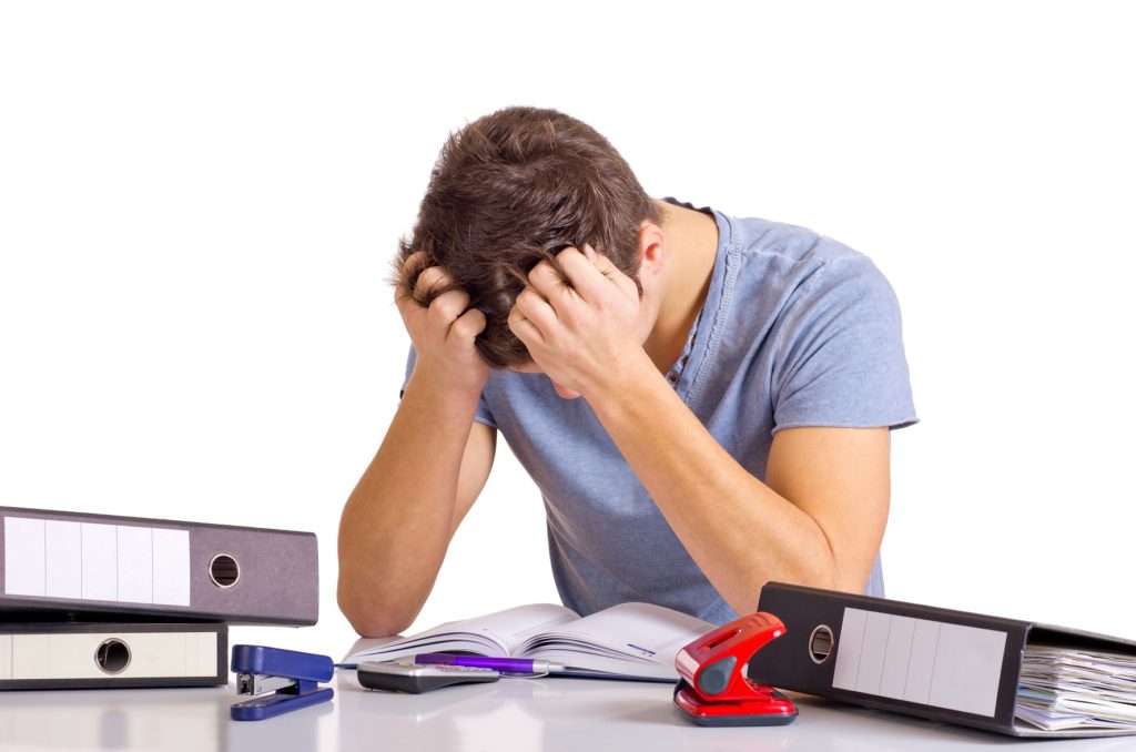 Psychischer Stress wie z.B. Prüfungsangst kann schnell zu Kaltschweißigkeit führen. (Bild: Light Impression/fotolia.com) 