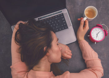 Das Erschöpfungssyndrom hat weitreichende Auswirkungen auf den Alltag der Betroffenen und eine Indentifizierung der Ursachen gestaltet sich oft schwierig. (Bild: detailblick-foto/fotolia.com)