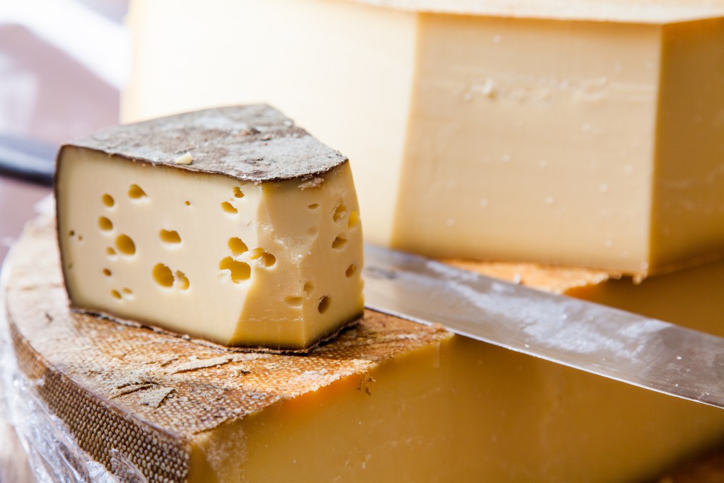 In Käse ist nicht selben "Kälberlab" oder Gelatine enthalten. (Bild: Ewais/fotolia)