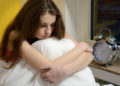 Kinder selbst nach einer Lösung suchen lassen. (Bild: Dan Race/fotolia)