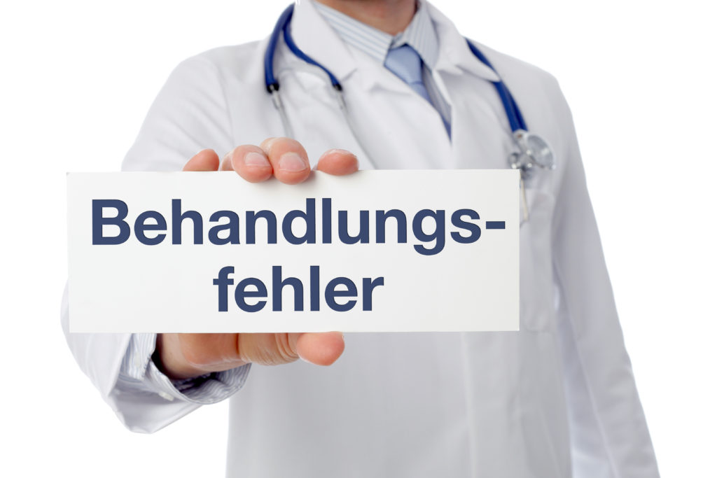 Bei Verdacht auf Behandlungsfehler haben die Patienten Anspruch auf ein kostenloses Gutachten (Bild: Coloures-pic/fotolia.com)