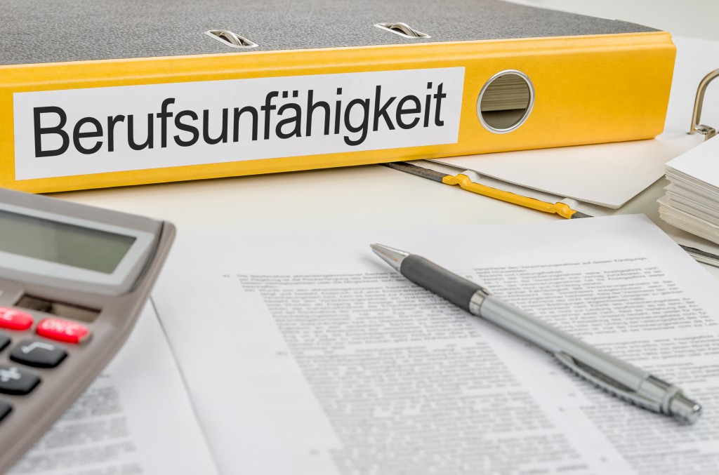 Gute Noten für Berufsunfähigkeitsversicherungen. Bild: Zerbor - fotolia