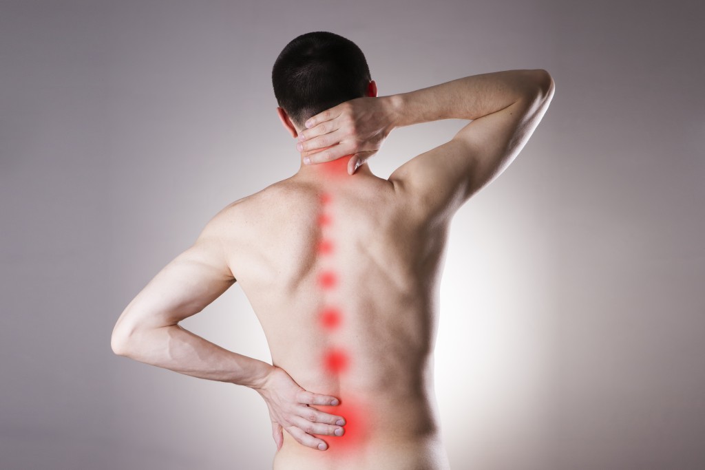 Kaum konventionelle Hilfe bei Rückenschmerzen. Bild: staras - fotolia