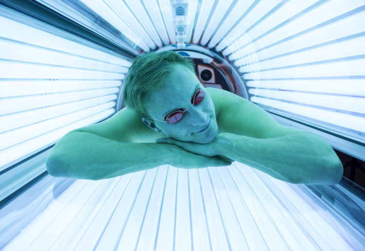 Vorbräunen vor dem Urlaub im Solarium zum Hautschutz? Heilpraxis