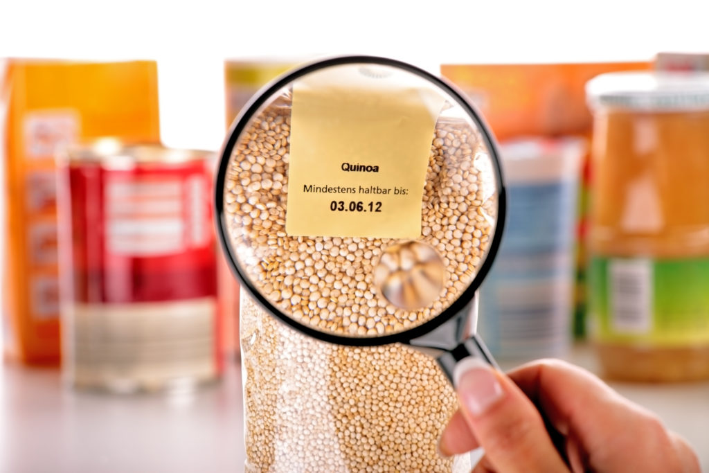 Die Haltbarkeit der Lebensmittel ist sehr unterschiedlich. (Bild: fovito/fotolia.com)