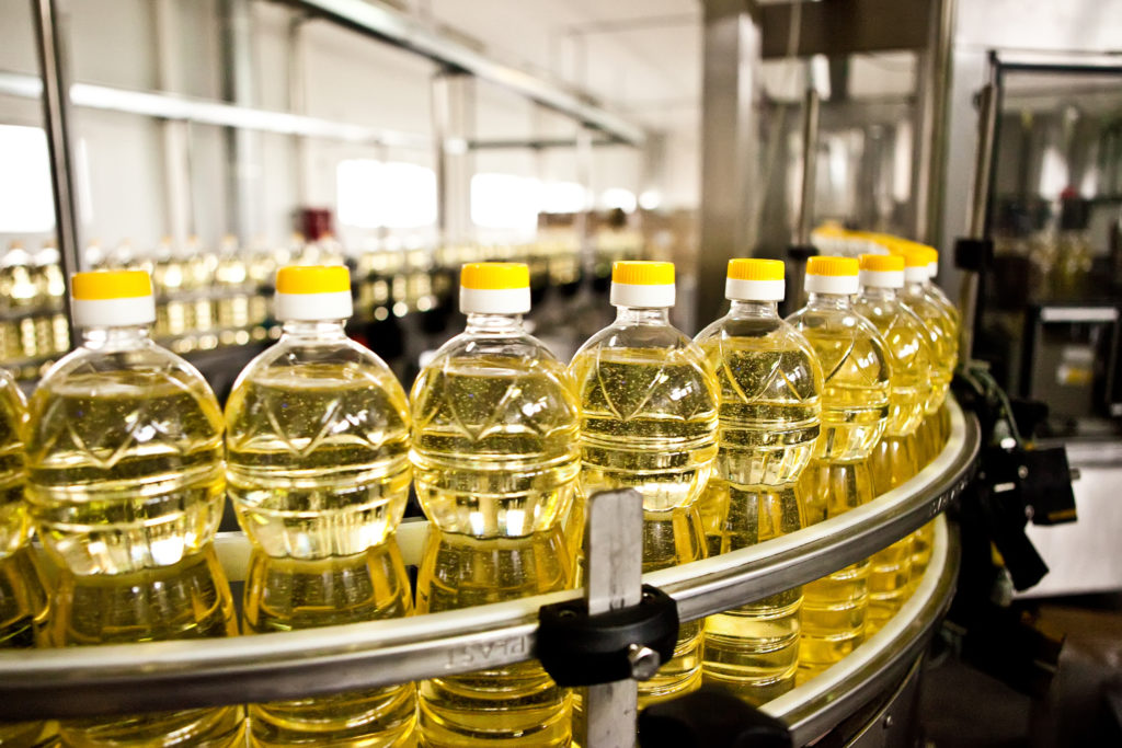 Speiseöle im Test: Viele Produkte können nicht überzeugen. (Bild: sarymsakov.com/fotolia.com)