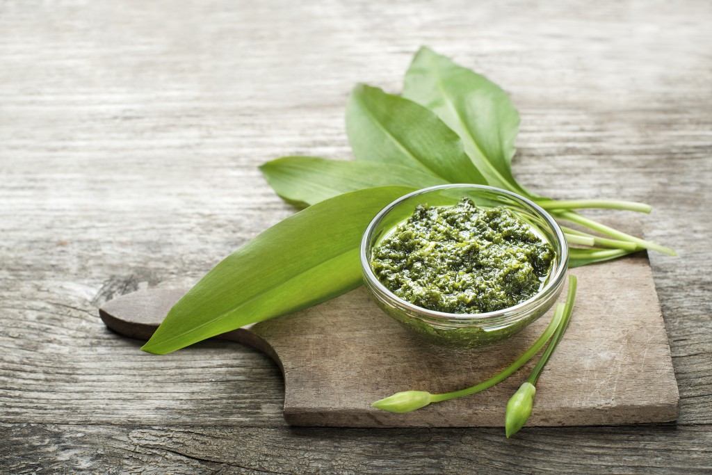 Bärlauch eignet sich hervorragend als Zutat in Pesto. (Bild: Dušan Zidar/fotolia.com)