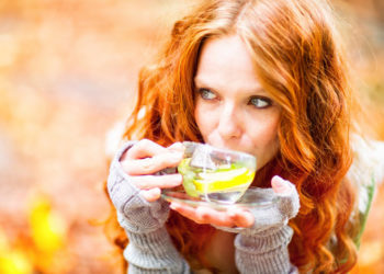 Natürliche Selbstbehandlung bei einem grippalem Infekt. Bild: drubig-photo - fotolia