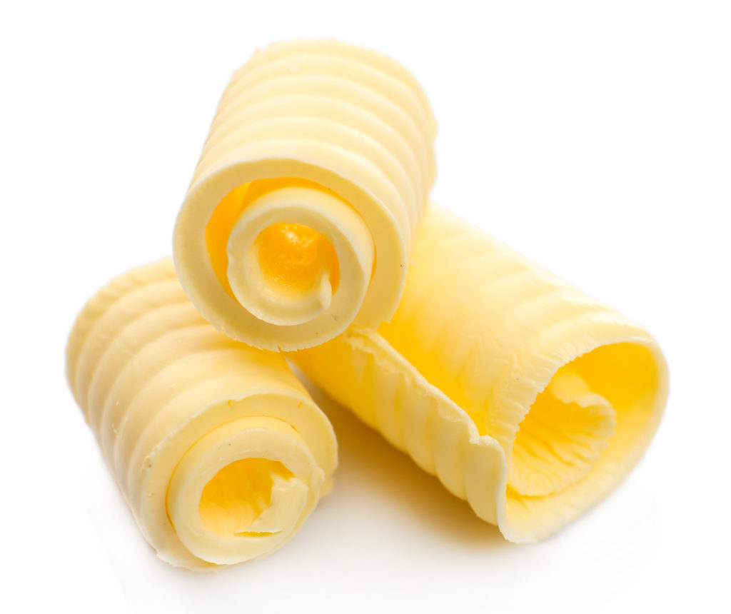 Butter und Magarine muss einen Fettgehalt von mindestens 80 Prozent aufweisen. (Bild: Africa Studio/fotolia.com)