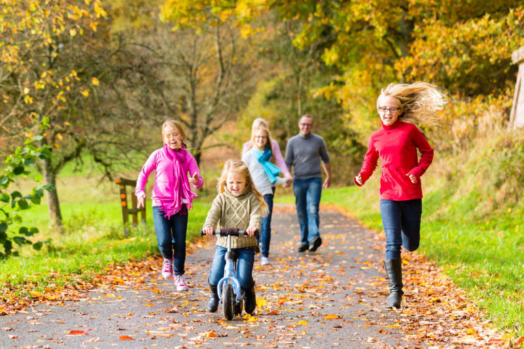 Öfter mal das Tempo wechseln lässt Pfunde purzeln. Bild: Kzenon - fotolia