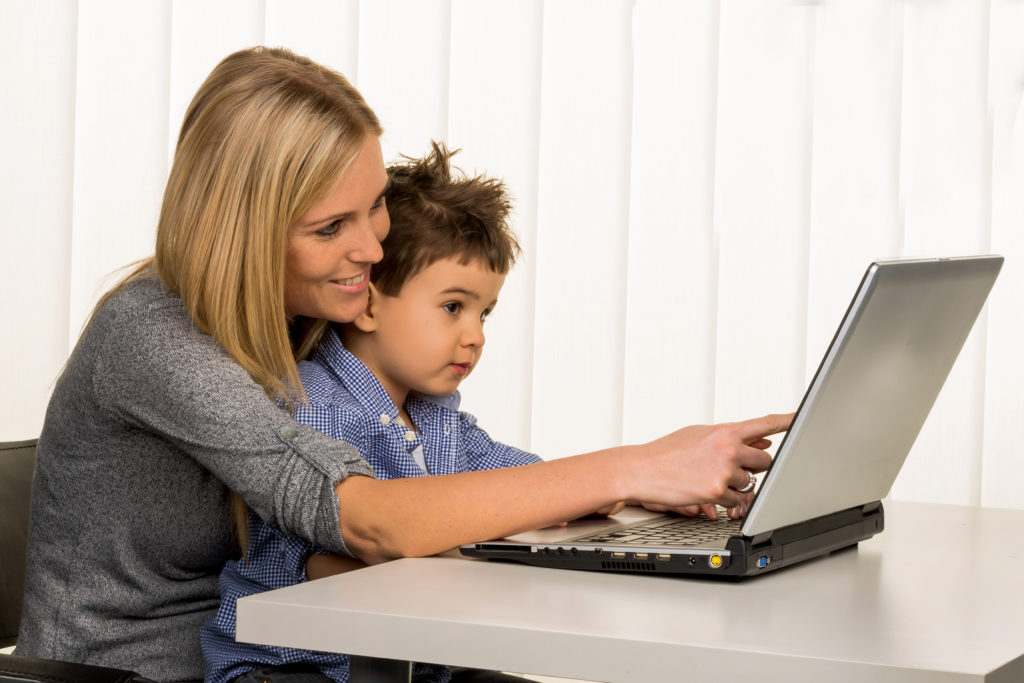 Wichtige Änderungen beim Kindergeld ab 2016. Bild: Gina Sanders - fotolia