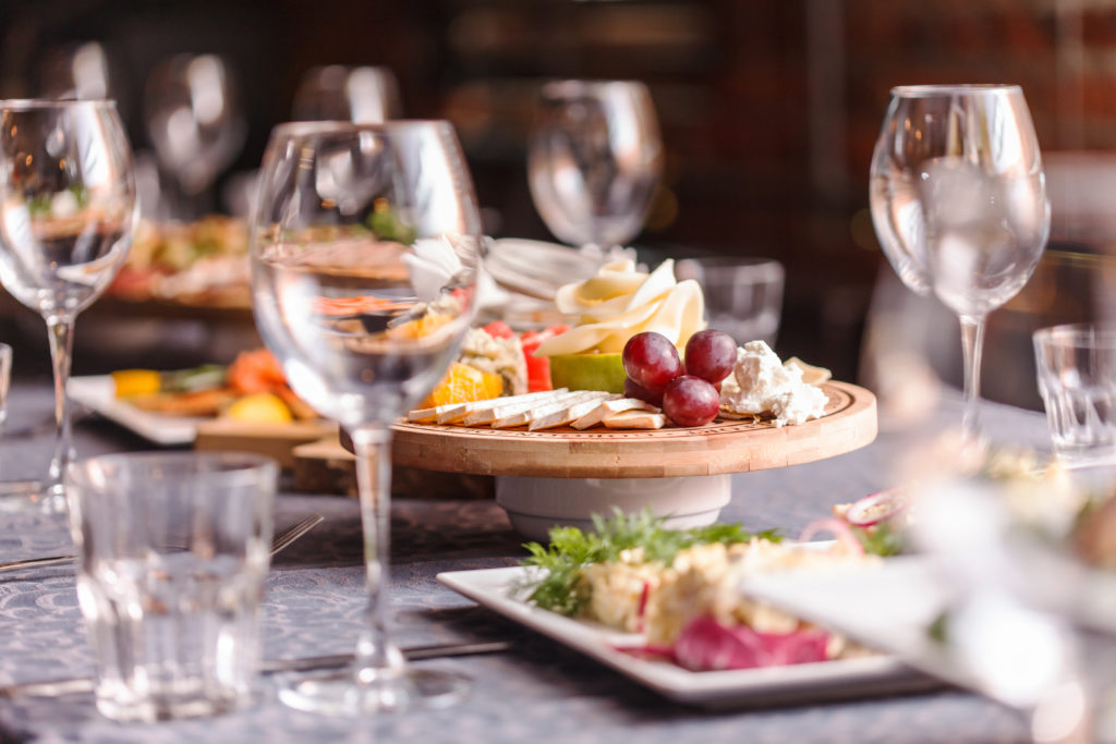 Wenn das Essen schön zubereitet wird, kommt auch der Appetit wieder. Bild: Maksim Shebeko - fotolia