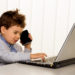 Kinder sollten über die Gefahren des Internets schnell aufgeklärt werden. Bild: Gina Sanders - fotolia