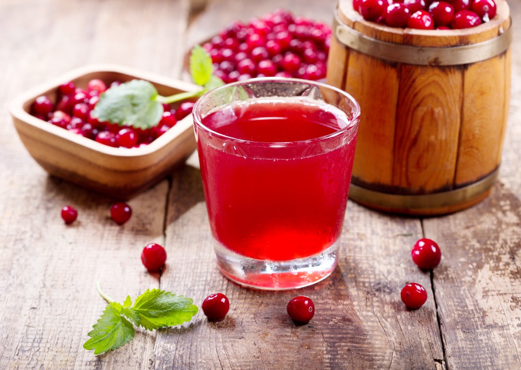 Klinisch wirksames Mittel der Naturheilkunde: Cranberry-Beeren oder hochkonzentrierter Saft. Bild: Nitr - fotolia