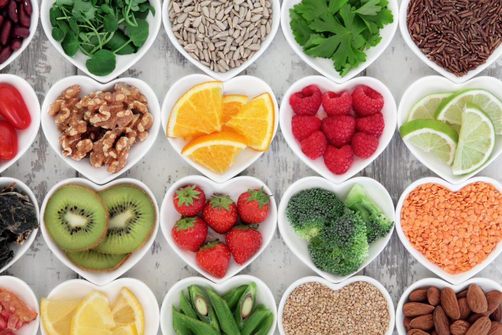 Die Flavonoide in Obst und Gemüse helfen, ein gesundes Körpergewicht zu halten. (Bild: marilyn barbone/fotolia.com)