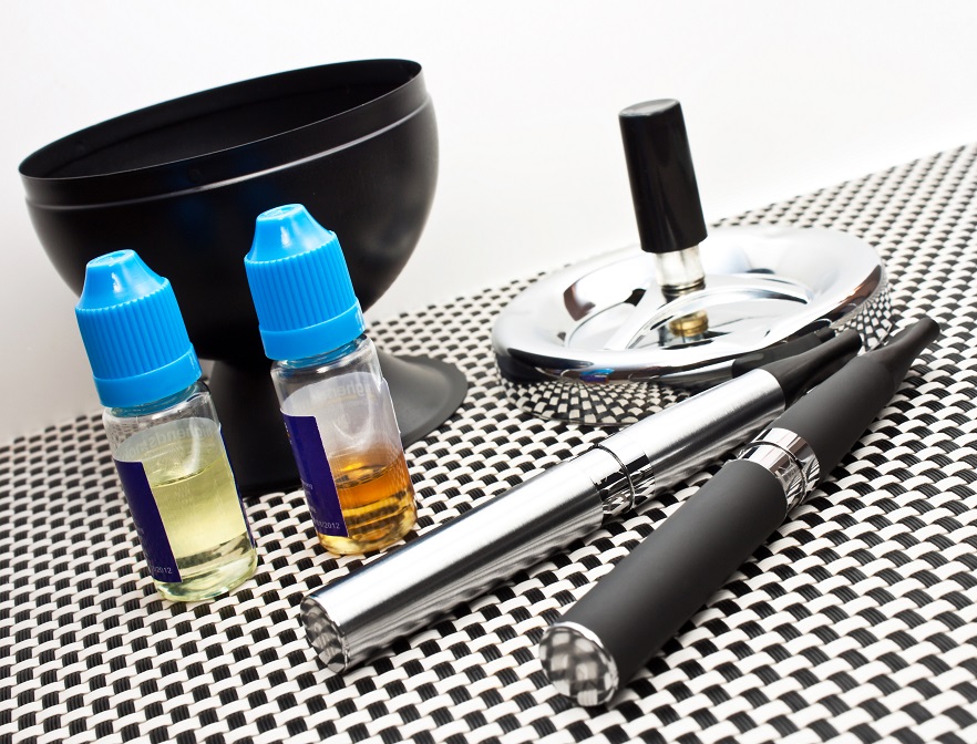 Studie zeigt Risiken der E-Zigarette. Bild: Pixelot - fotolia