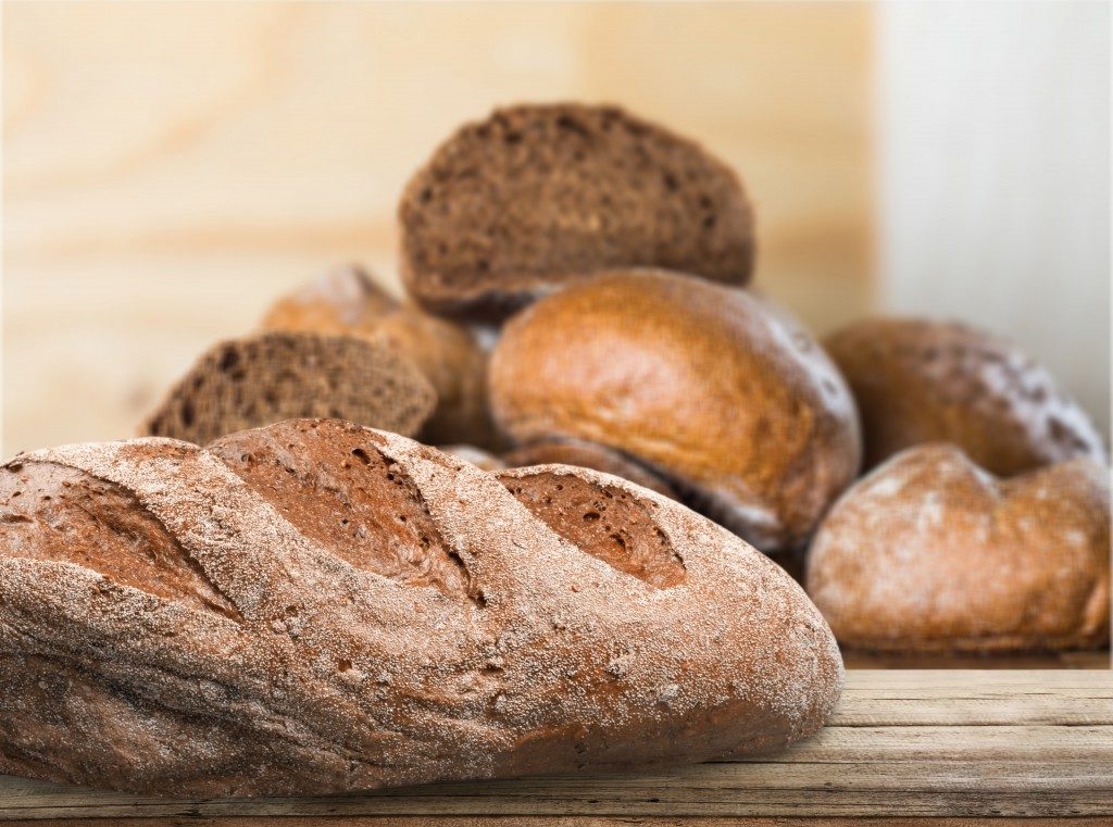 Verschiedene Brötchen und Brot