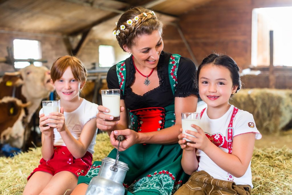 Laut einer Studie schützt Rohmilch Kinder vor Asthma. Bild: Kzenon - fotolia