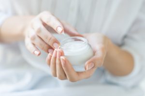 Was bewirkt Aktivkohle in Kosmetik? Bild: Rido - fotolia