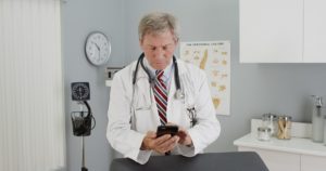 Neue Tumor-Diagnose per Smartphone. Bild: rocketclips - fotolia