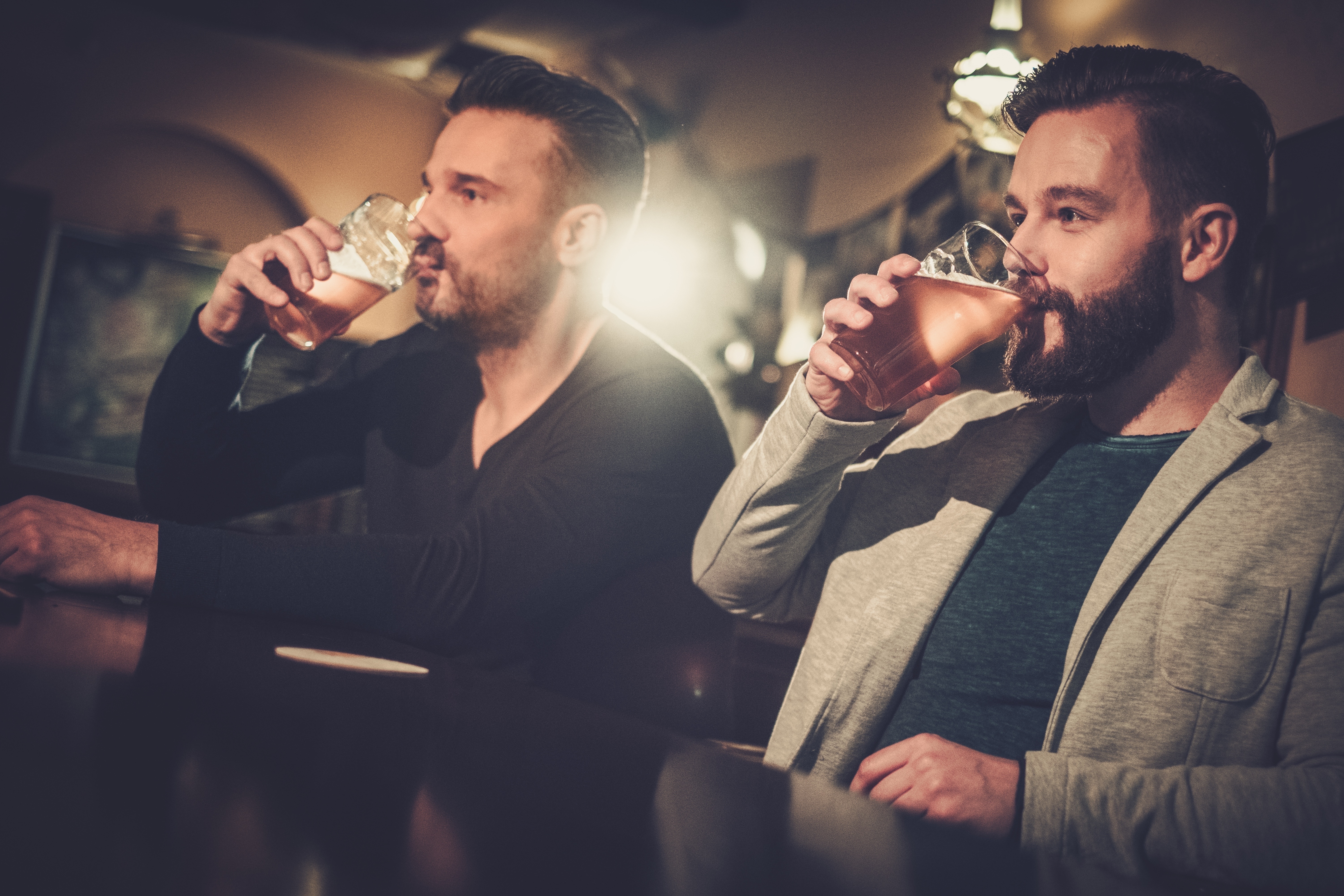 Nicht nur beim Trinken Auch Alkoholgeruch kann unsere Sinne vernebeln Heilpraxis