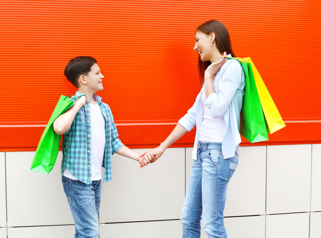 Bein Einkaufen sollten Kinder ihre eigenen Entscheidungen treffen können. (Bild: rohappy/fotolia.com)