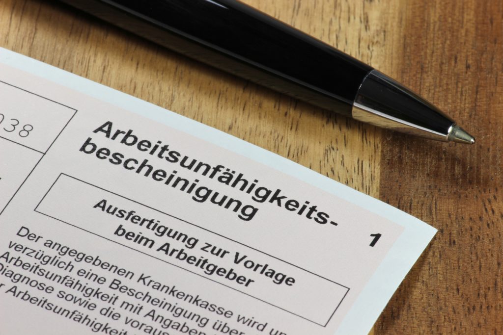 Der Krankenstand bei Frauen lag 2015 im Schnitt 14 Prozent höher als bei Männern. (Bild: Björn Wylezich/fotolia.com)