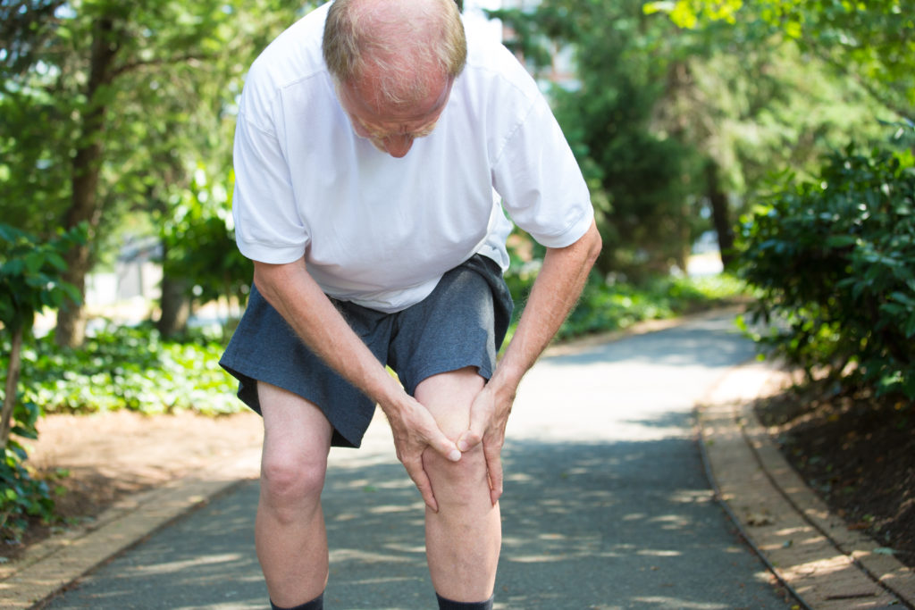 Wissenschaftler fanden bei einer aktuellen Untersuchung heraus, dass ein Protein in uns, das sogenannte Galektin-1, Entzündungen bei Arthrose auslöst und verstärkt. (Bild: nandyphotos/fotolia.com)