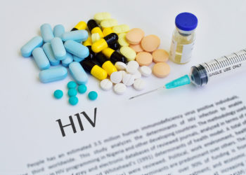 Die passive Immunisierung mit speziellen Antikörpern könnte einen medizinischen Durchbruch im Kampf gegen AIDS darstellen. (Bild: jarun011/fotolia.com)