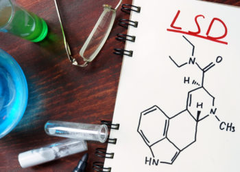 LSD wird meist als Rauschmittel eingesetzt. Doch die Substanz hat auch eine therapeutische Wirkung. Forscher haben nun gezeigt, wie die Droge das Gehirn beeinflusst. (Bild: designer491/fotolia.com)