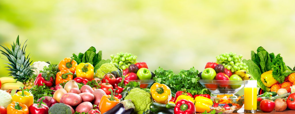 Der tägliche Konsum von 100 Gramm Obst senkt unser Risiko für Herzerkrankungen. Die Wahrscheinlichkeit für Herzinfarkte und Schlaganfälle wird durch frisches Obst merkbar reduziert. (Bild: Kurhan/fotolia.com)