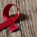 In einer Studie hat sich gezeigt, dass Medikamente, die den AIDS-Erreger HIV unterdrücken, homosexuellen Paaren ungeschützten Geschlechtsverkehr ohne Ansteckung ermöglichen können. (Bild: nito/fotolia.com)
