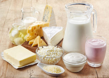Im Falle einer Laktoseintoleranz treten die Beschwerden nach dem Verzehr von Milch bzw. Milchprodukten auf. (Bild: baibaz/fotolia.com)