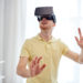 Wissenschaftler fanden jetzt heraus, dass mit der Hilfe von sogenannten Virtual Reality Geräten psychische Erkrankungen wie beispeilsweise Paranoia effektiv behandelt werden können. (Bild: Syda Productions/fotolia.com)
