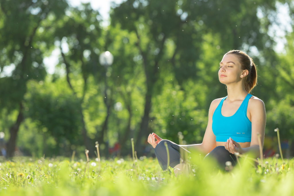 Durch Meditation entspannt sich Körper und Geist, Sie gönnen Ihrem Körper eine Auszeit und vergessen die Probleme des Alltags. Nun scheint es, als könnten Meditation und eine Achtsamkeitsbasierte kognitive Therapie auch dabei helfen, Menschen mit Typ-1-Diabetes den Umgang mit ihrer Krankheit zu erleichtern. (Bild: Sergey Nivens/fotolia.com)